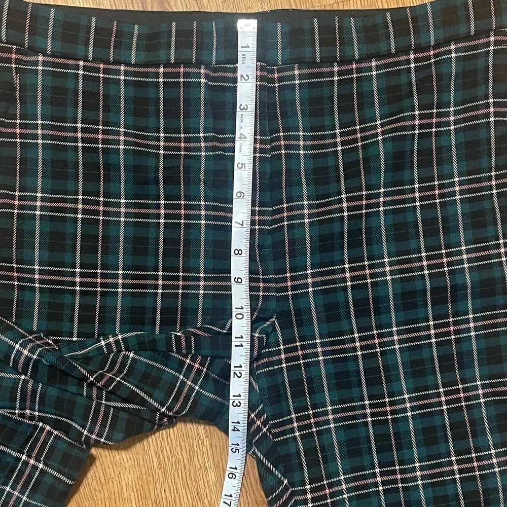 Ann Taylor Teal and Black Plaid Cropped Pants - Picture 9 of 9